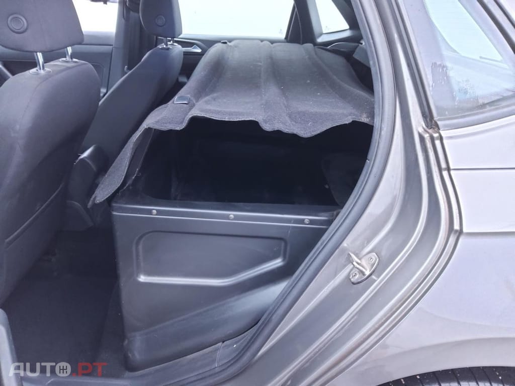 Volkswagen Polo 1.0 TSI R-Line DSG