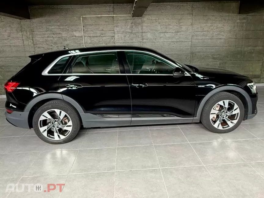 Audi E-Tron 50 quattro