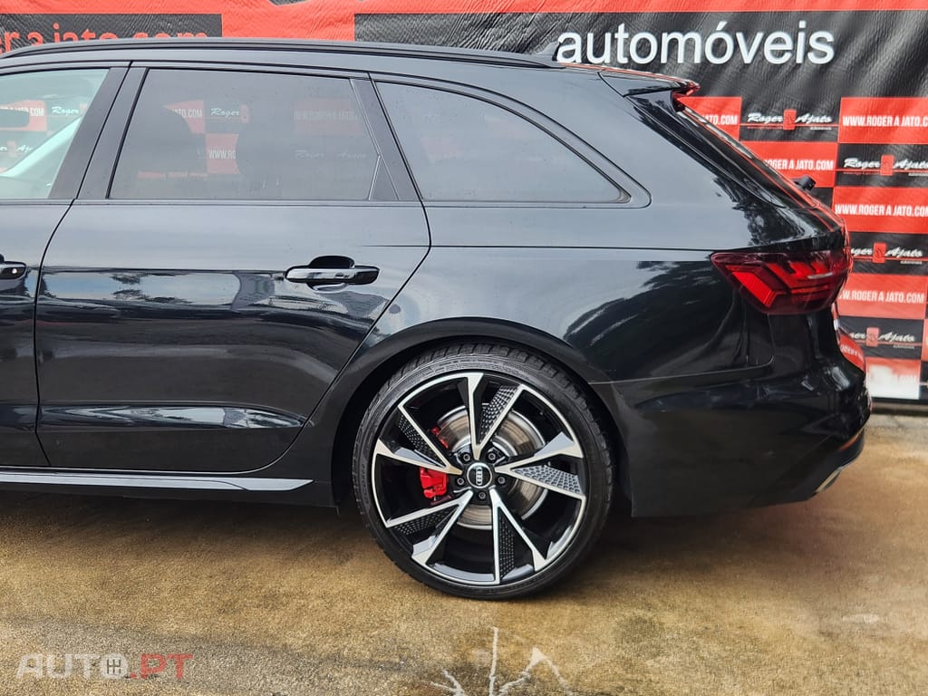 Audi A4 Avant 40 TDI S line S tronic