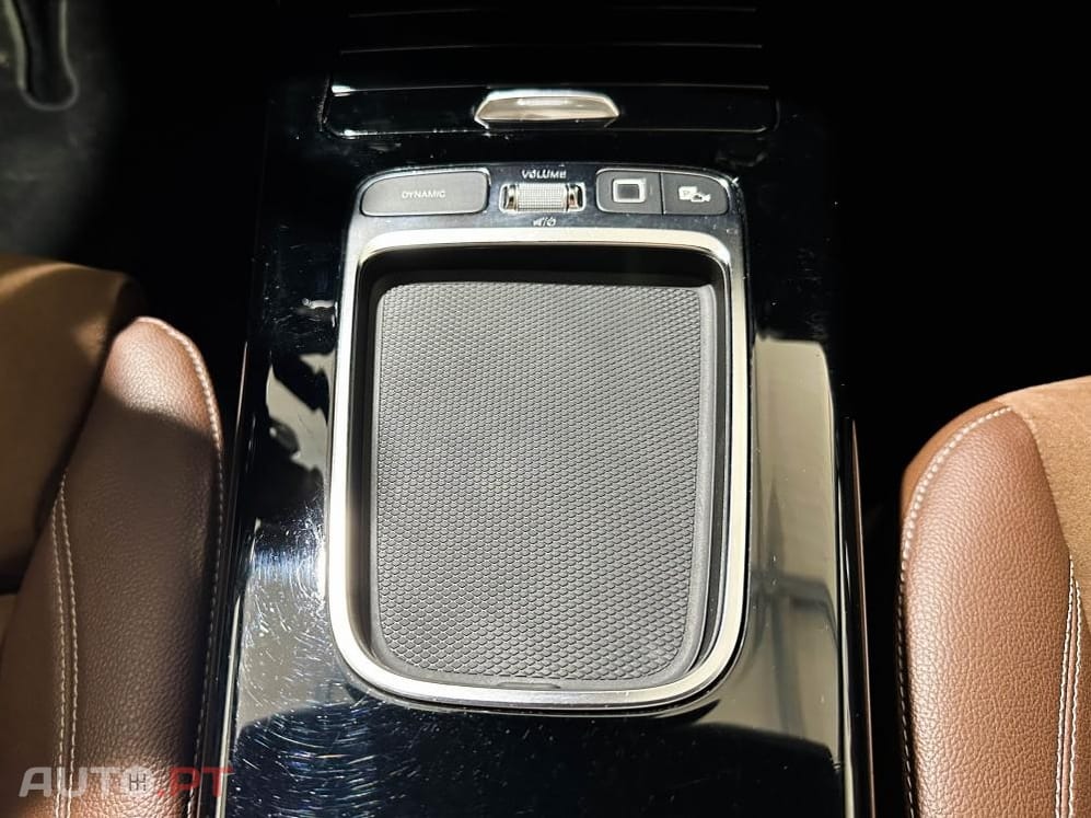 Mercedes-Benz CLA 200 7G-DCT AMG Line Advanced Plus