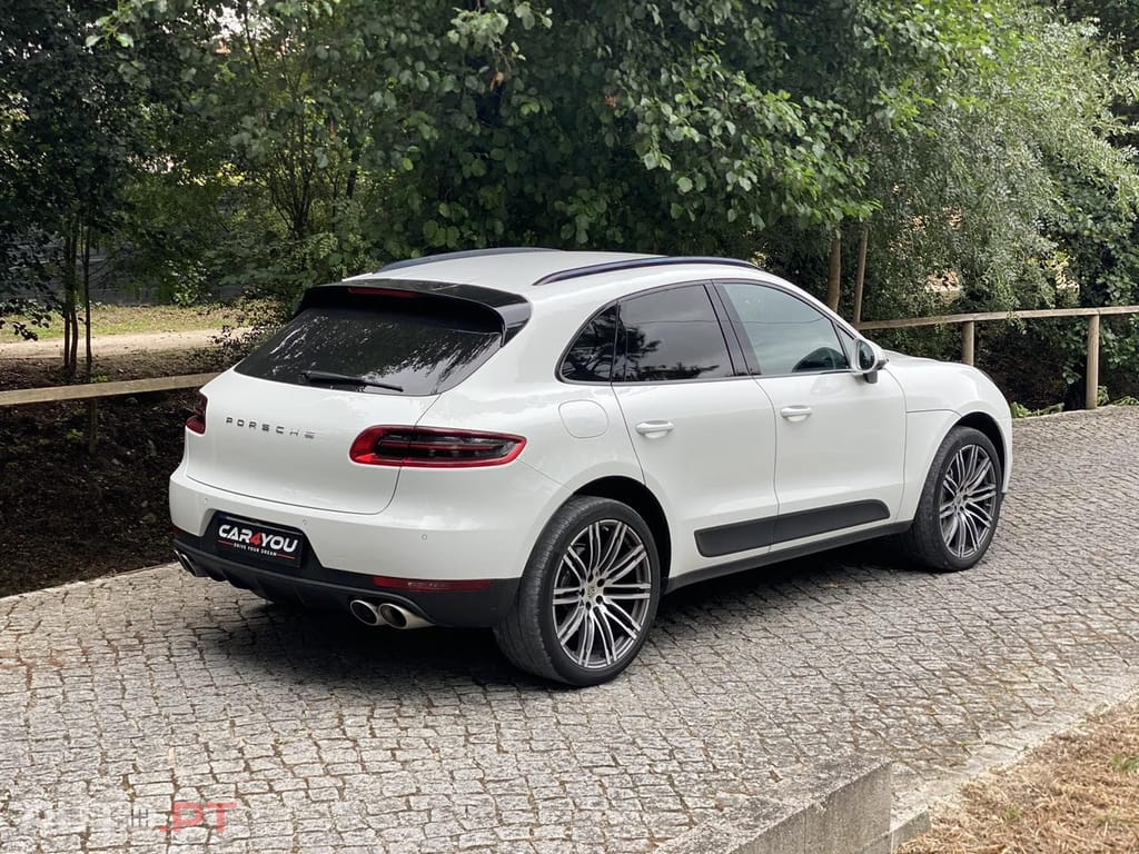 Porsche Macan S