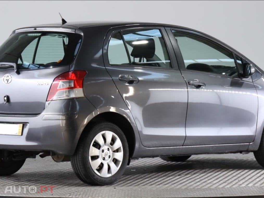 Toyota Yaris 1.0 VVT-I