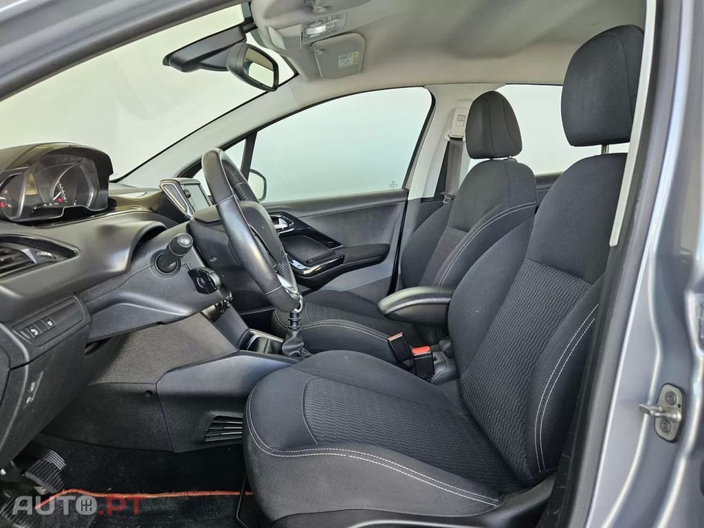 Peugeot 208 1.5 BlueHDi Active