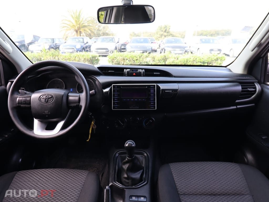 Toyota Hilux 2.4 D-4D 4WD CD CH