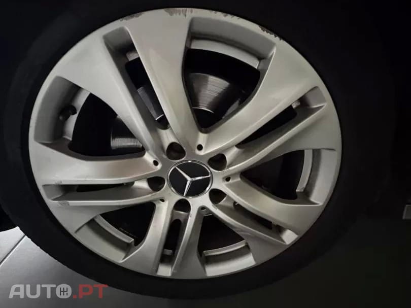 Mercedes-Benz E 250 CDi Avantgarde BE 4-Matic 150g
