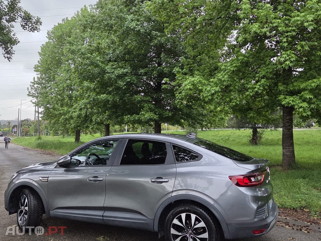 Renault Arkana E-Teck FULL HYBRID