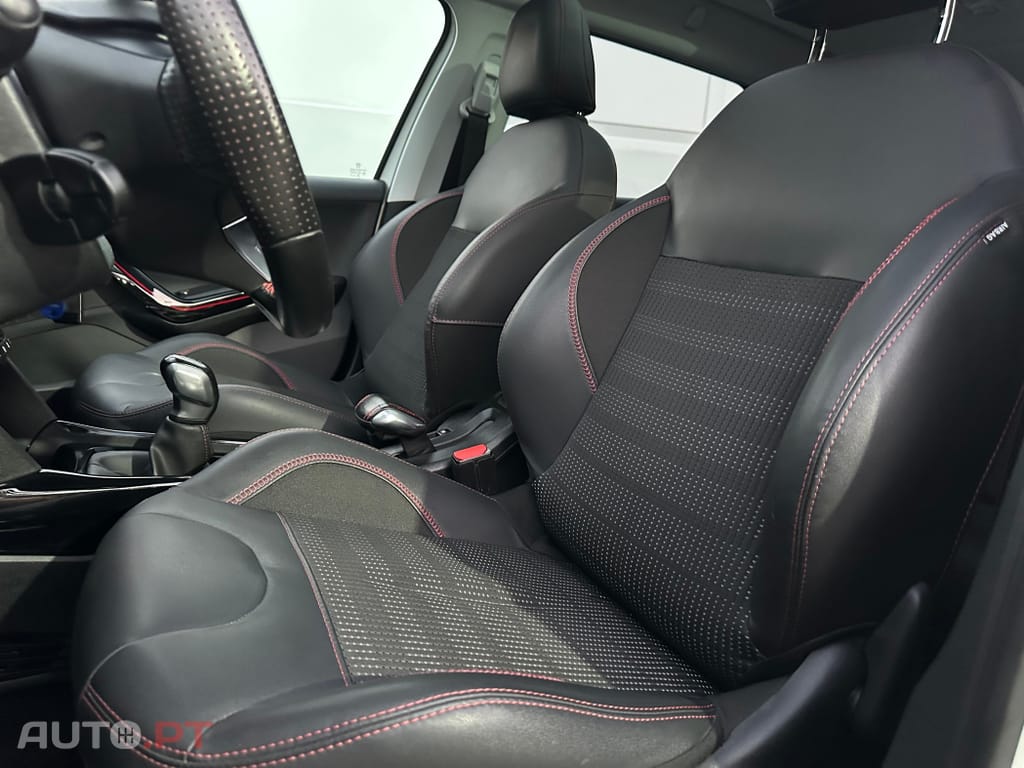 Peugeot 2008 1.2 PureTech GT Line
