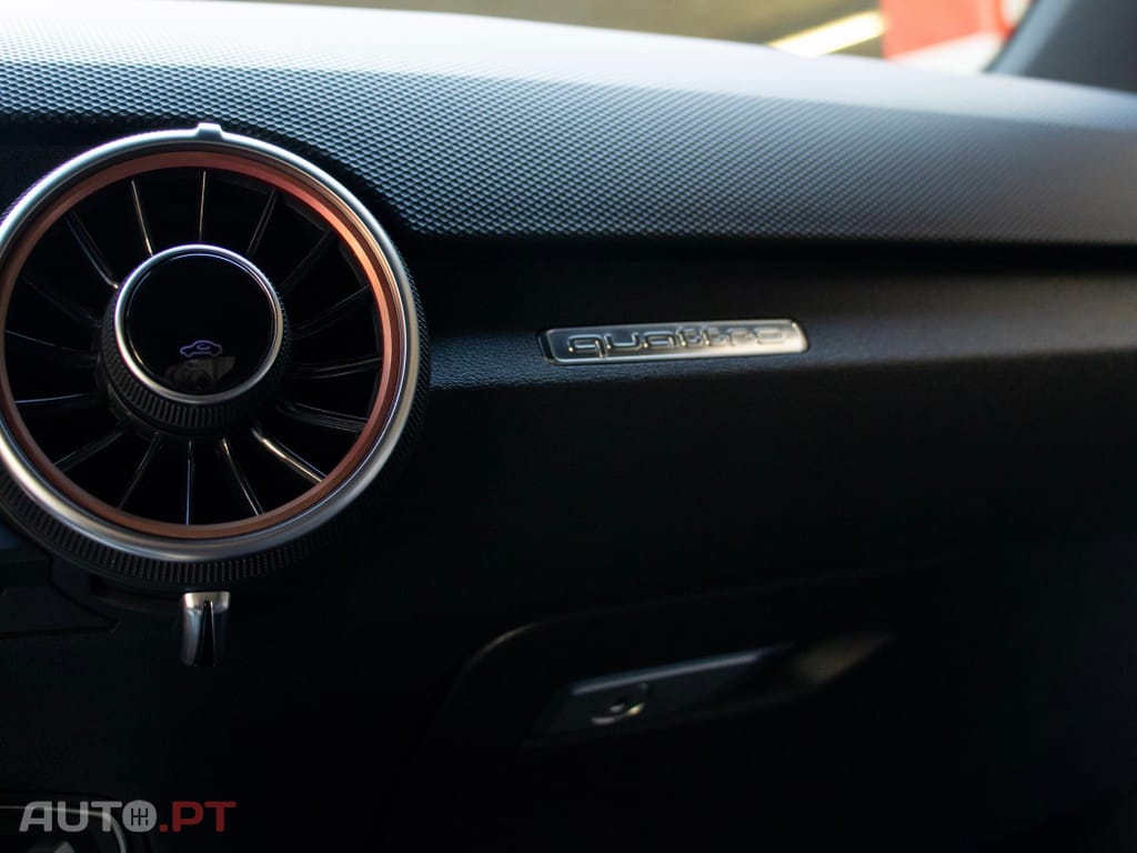 Audi TTS 2.0 TFSi quattro S Tronic