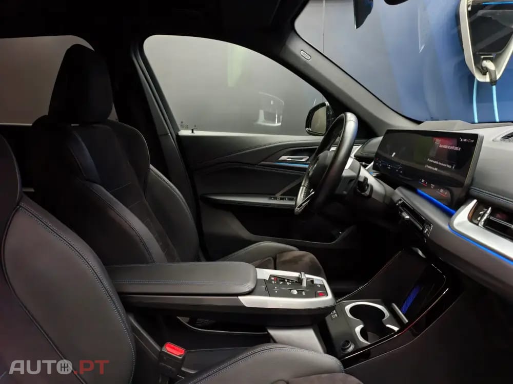 BMW iX1 xDrive30 Pack Desportivo M