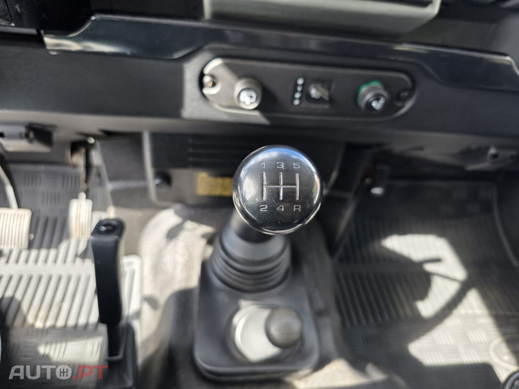 Land Rover Defender 90 2.5 Td5 SE