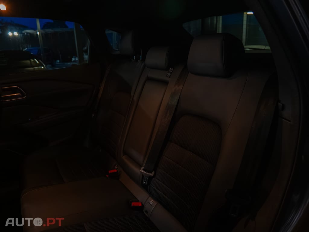 Nissan Qashqai 1.3 DIG-T Tekna SKY