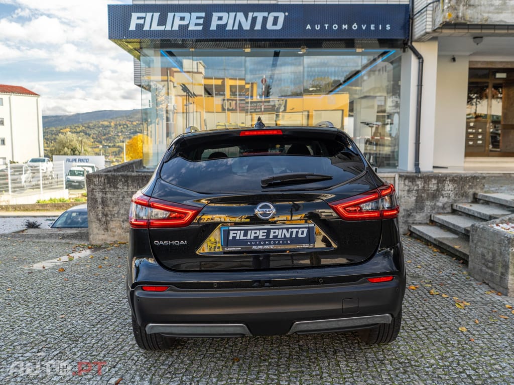 Nissan Qashqai 1.2 DIG-T N-Connecta 18