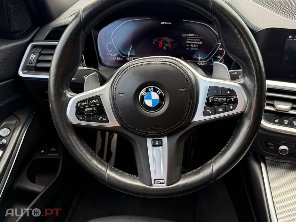 BMW 330 PACK M PERFORMANCE