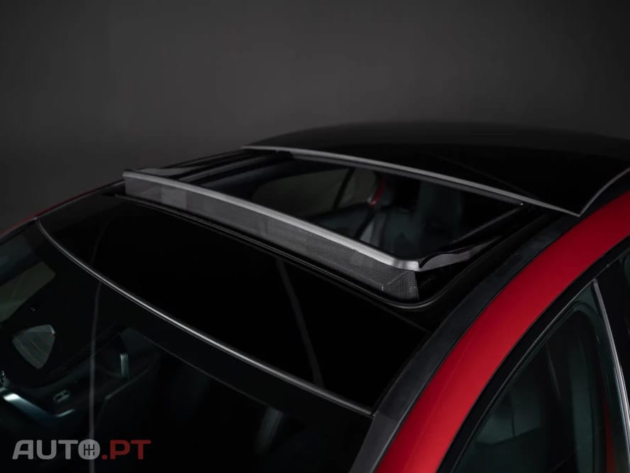 Mercedes-Benz A 250 e AMG Line