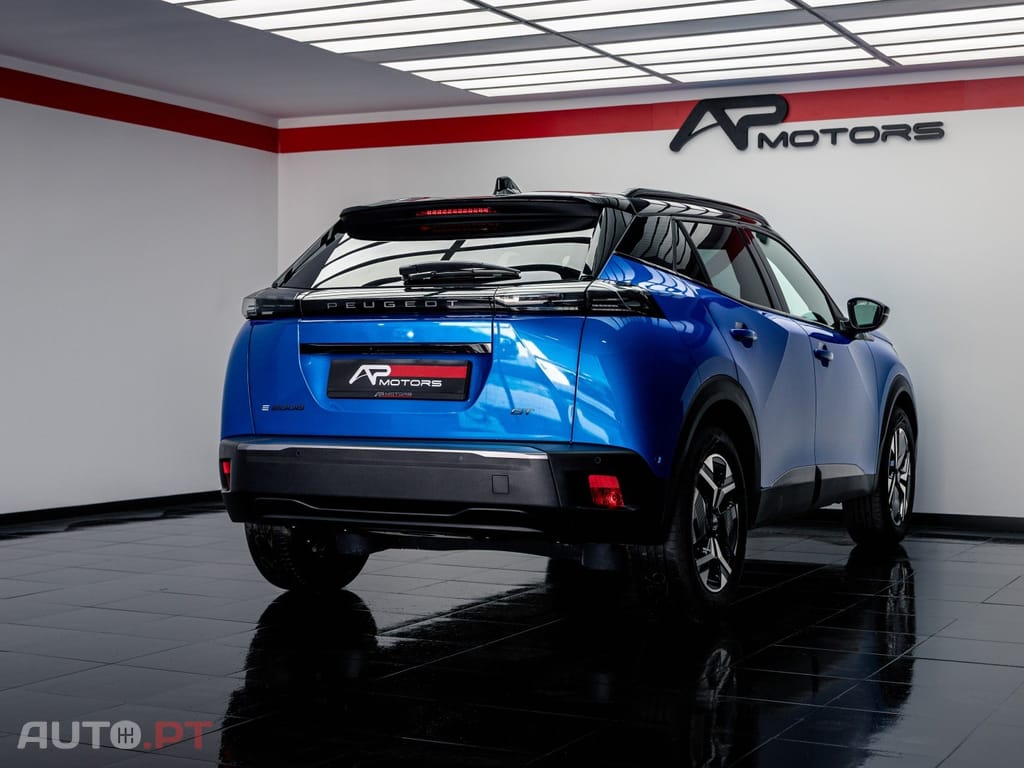 Peugeot E-2008 54 kWh GT