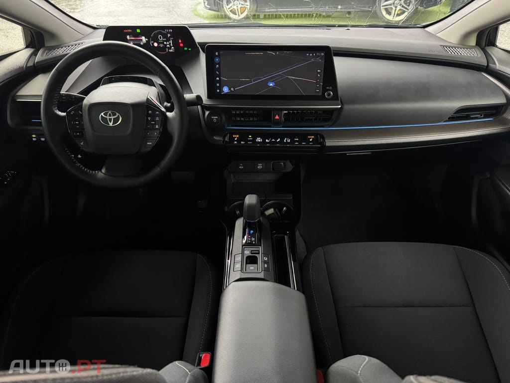 Toyota Prius 2.0 Plug-in Luxury