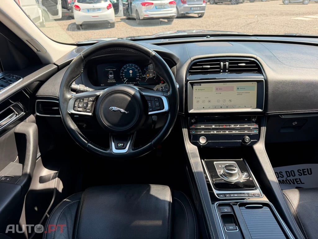 Jaguar F-Pace 2.0 i4D R-Sport Aut.