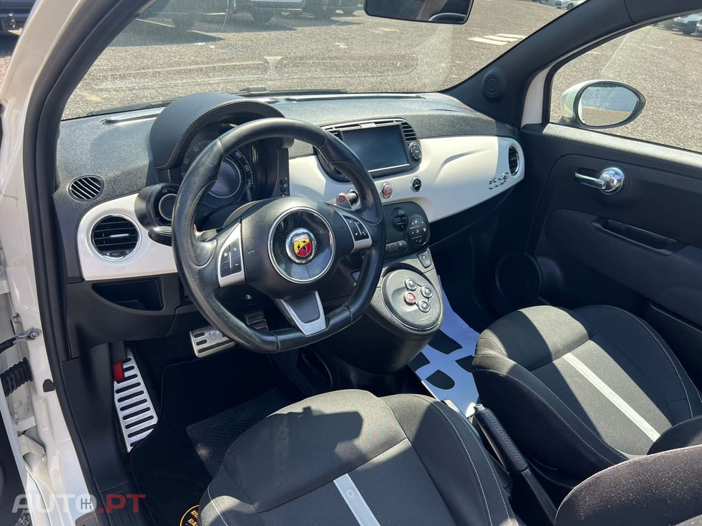Abarth 500 1.4 T-JET 160CVS