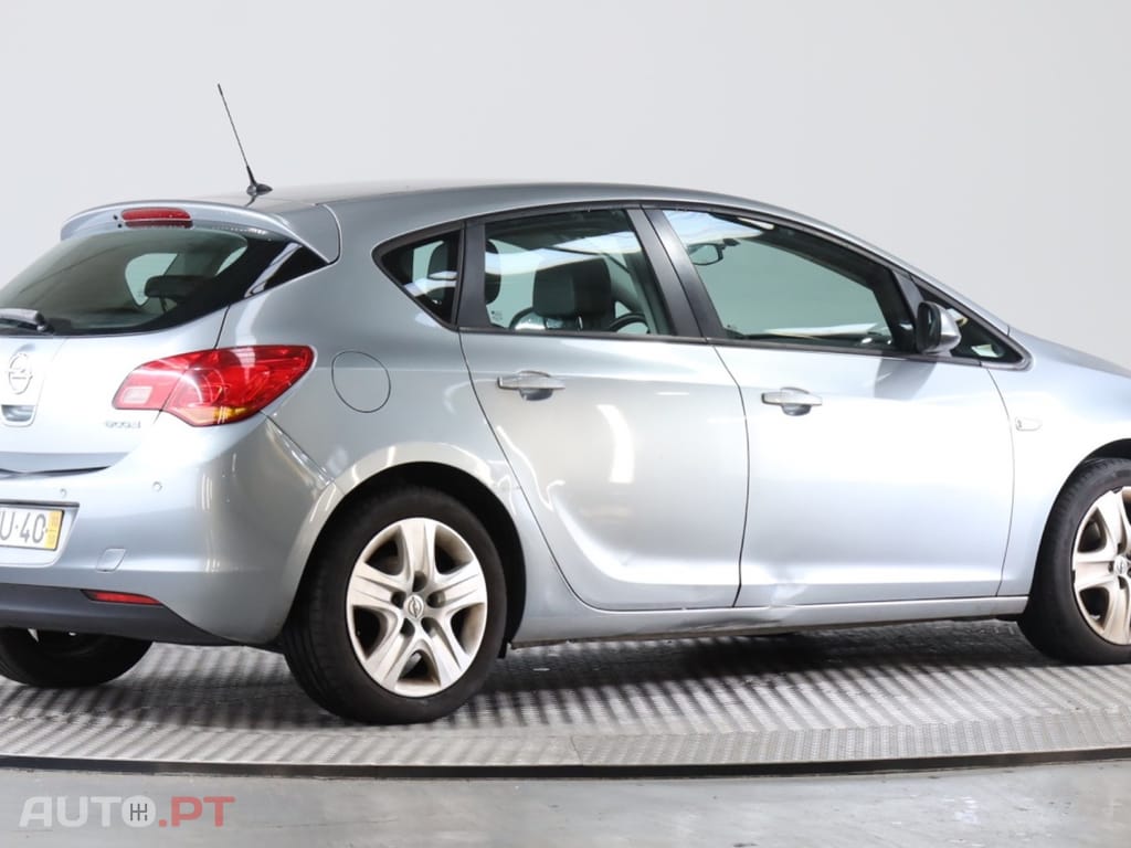 Opel Astra 1.3 CDTi Enjoy