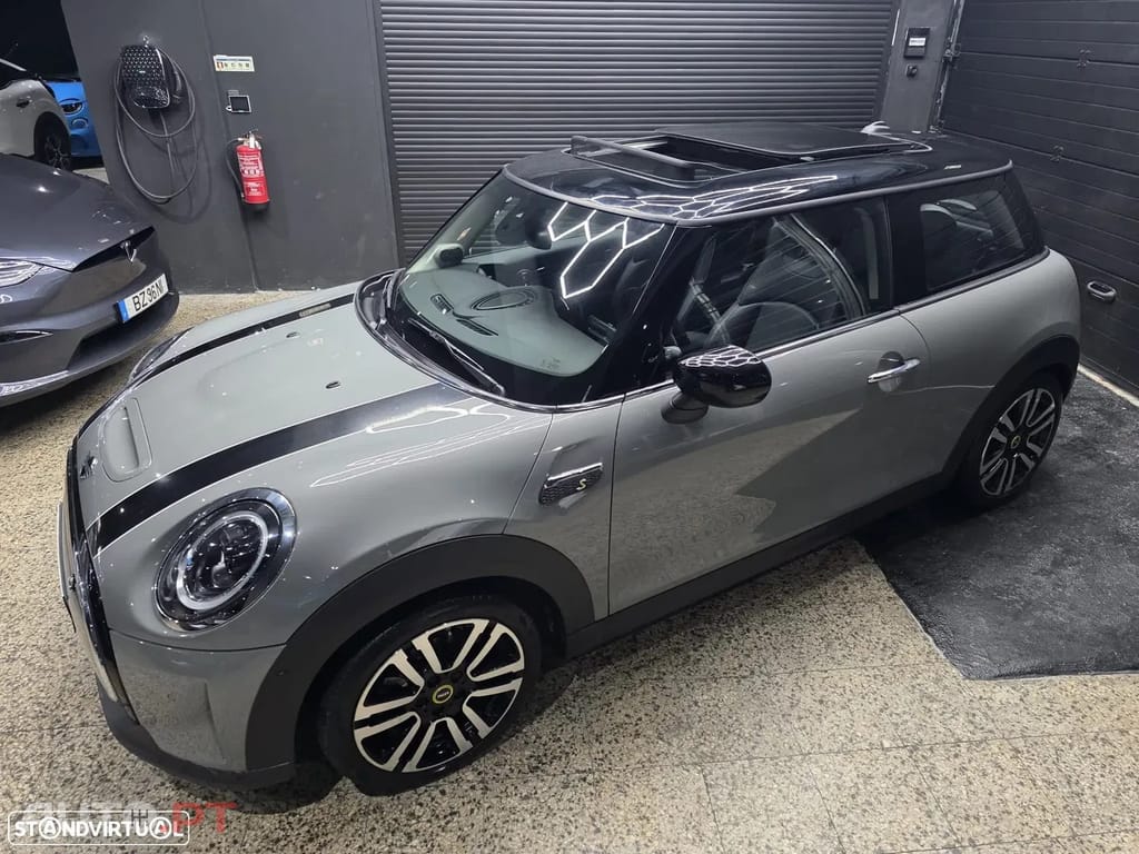MINI Cooper Cooper SE Premium Extra Essential