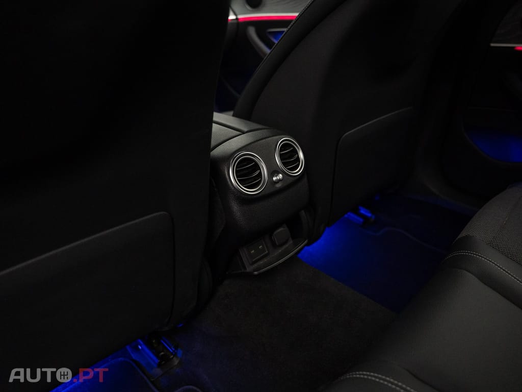 Mercedes-Benz E 300 de Avantgarde