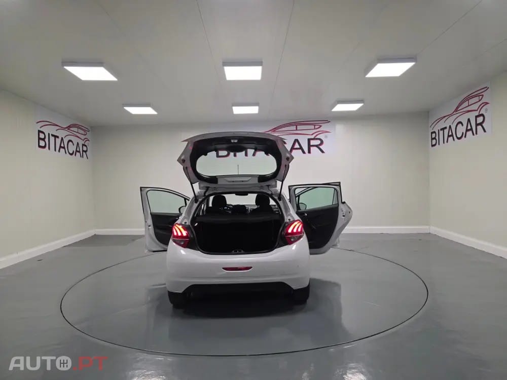Peugeot 208 1.6 BlueHDi Allure