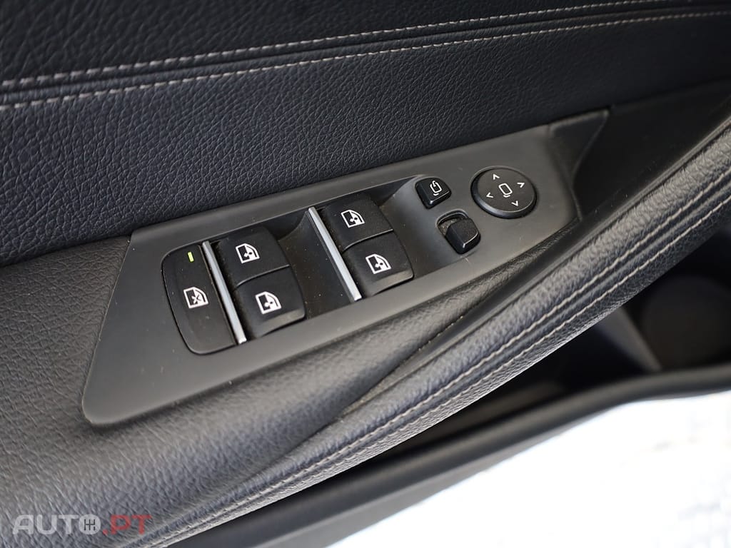 BMW 520 d Pack Desportivo M Auto