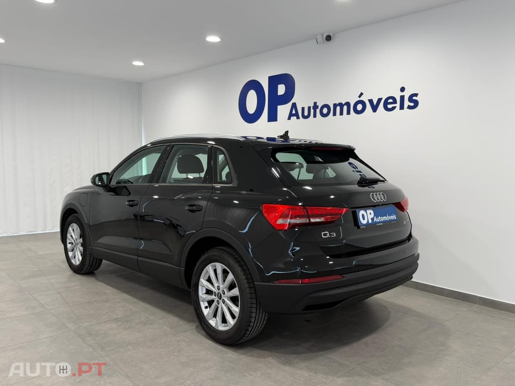 Audi Q3 45 TFSIe S tronic