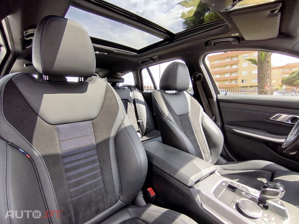BMW 320 d Touring Pack Desportivo M Auto