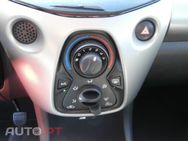 Toyota Aygo 1.0 X-Play+X-Touch