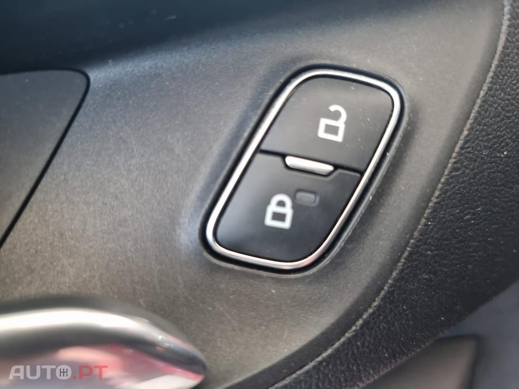 Ford Puma 1.0 EcoBoost MHEV ST-Line — fotografia 18