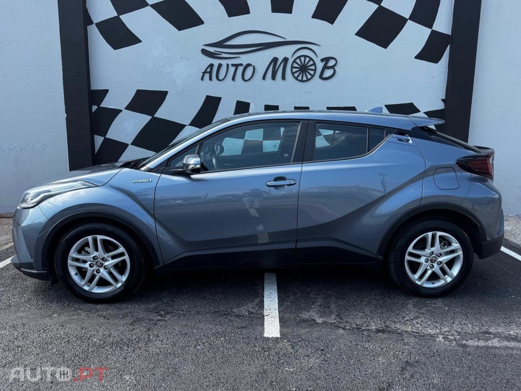 Toyota C-HR 1.8 Hybrid Square Collection
