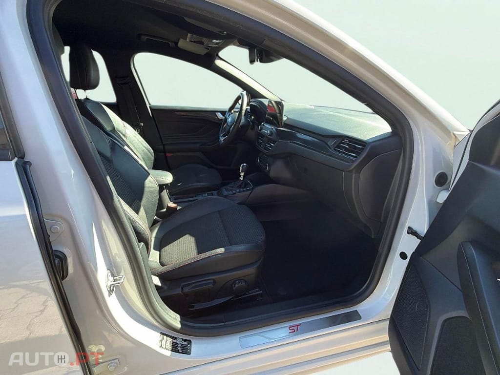 Ford Focus SW 1.0 EcoBoost ST-Line