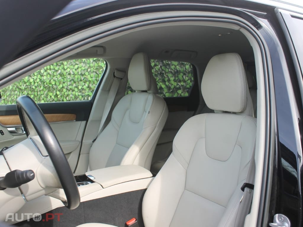 Volvo V90 2.0 T6 PHEV Inscription Expression AWD