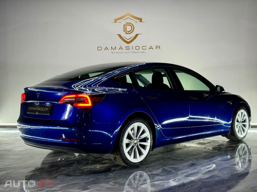 Tesla Model 3 Tração Traseira