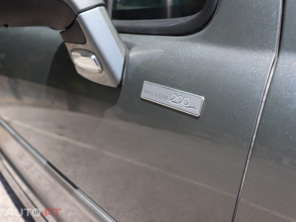 Peugeot 207 CC Millesim 200