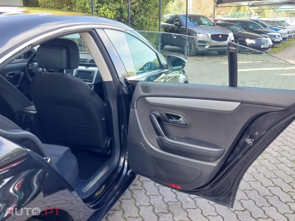 Volkswagen Passat CC 2.0 TDi