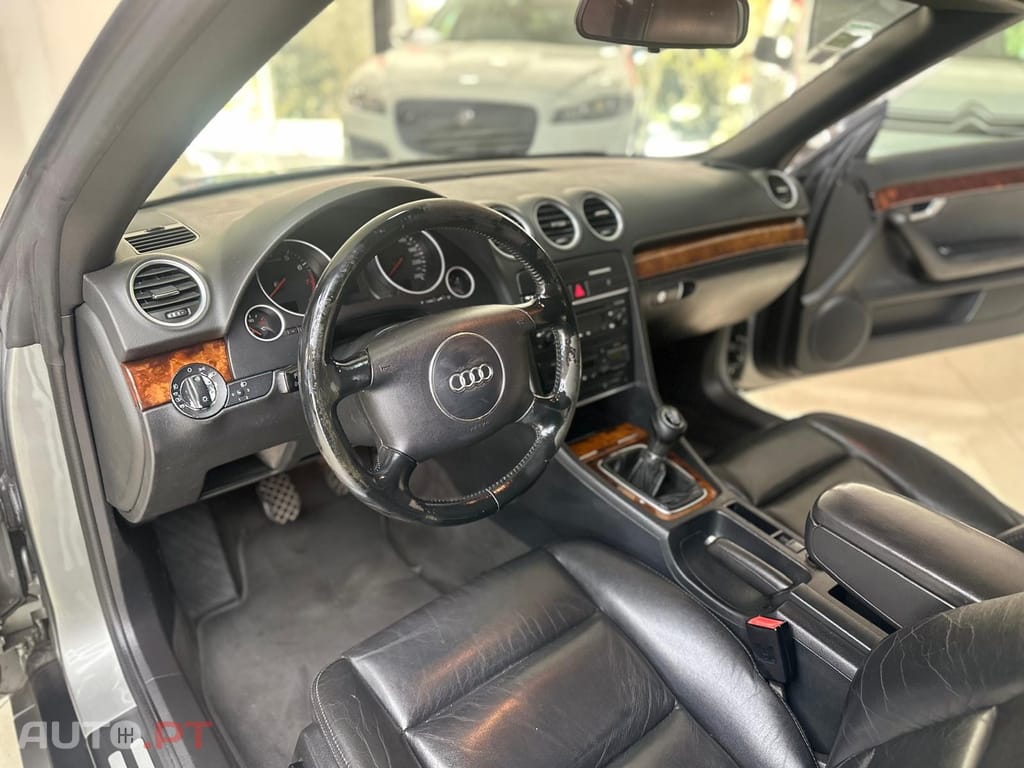Audi A4 Cabrio 2.4 Exclusive