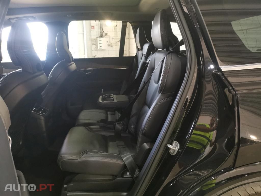 Volvo XC90 2.0 T8 PHEV Plus Bright AWD