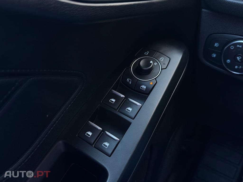 Ford Focus 1.0 EcoBoost MHEV ST-Line