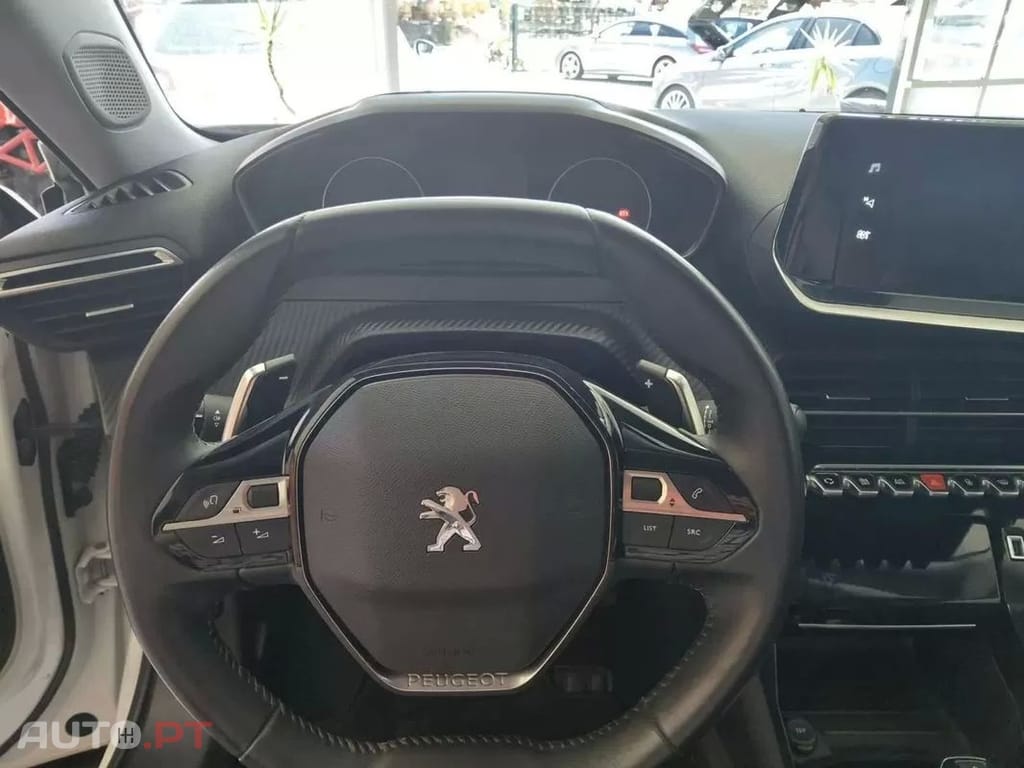 Peugeot 2008 PureTech 130 Allure Pack
