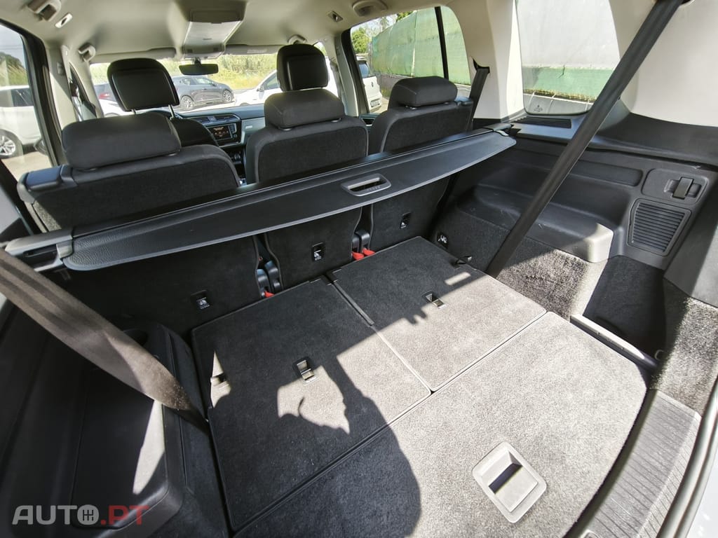 Volkswagen Touran 1.6 TDI Confortline DSG