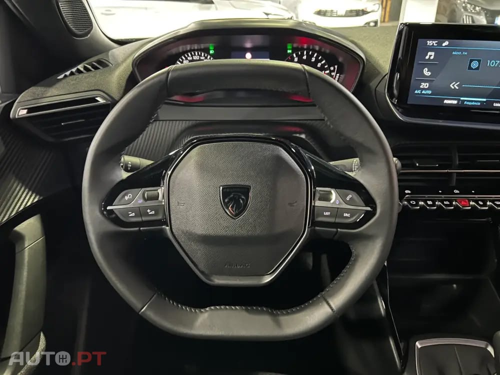 Peugeot 2008 1.2 PureTech Style