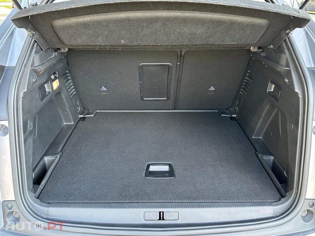 Peugeot 3008 1.5 BlueHDi Active