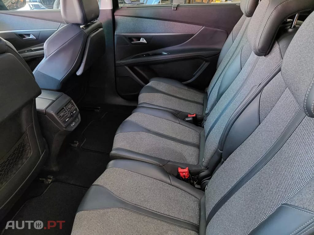 Peugeot 5008 PureTech 130 Stop & Start Active Pack