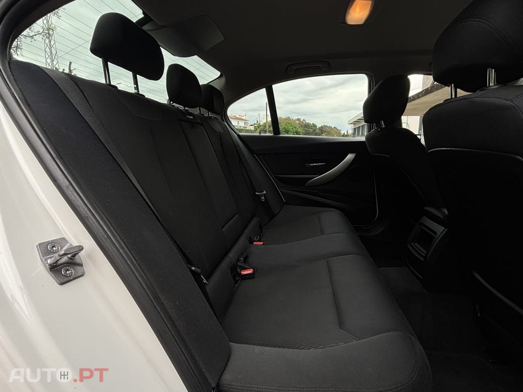 BMW 318 Look M3 — fotografia 13