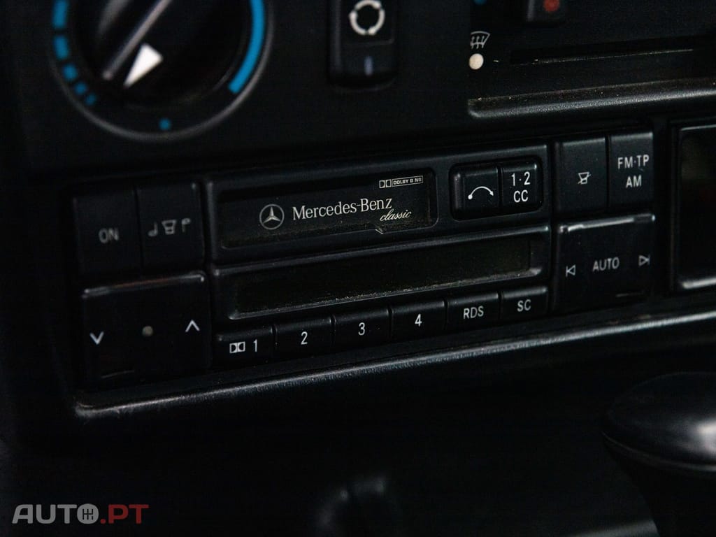 Mercedes-Benz G 320 Auto