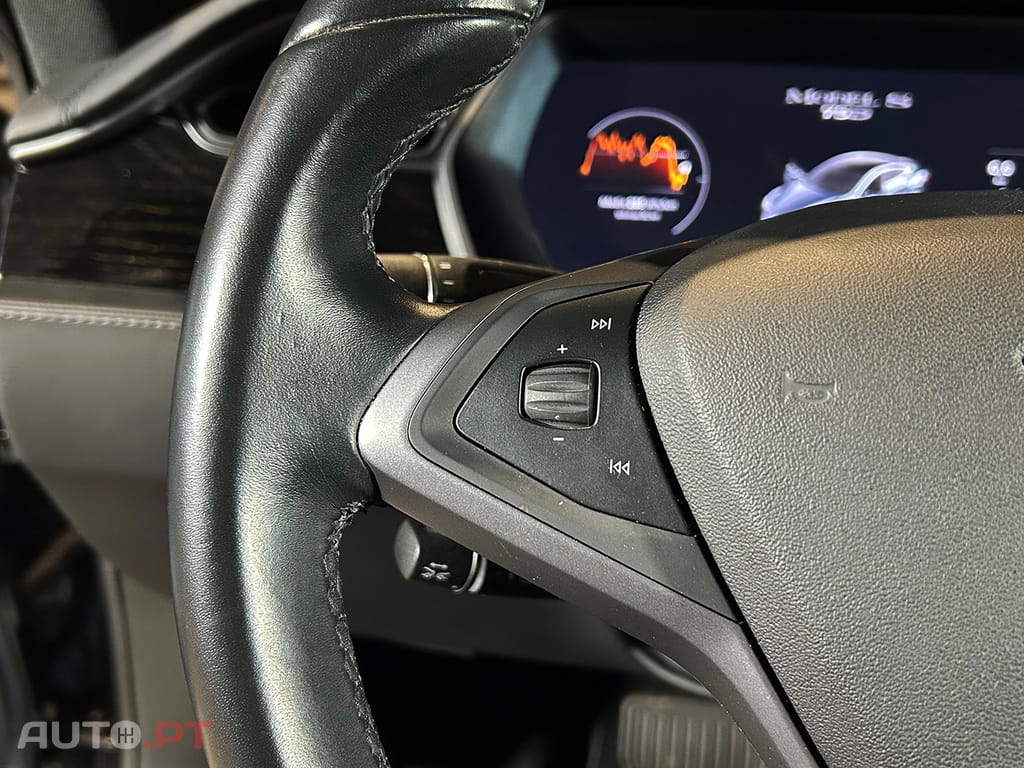 Tesla Model S 75D