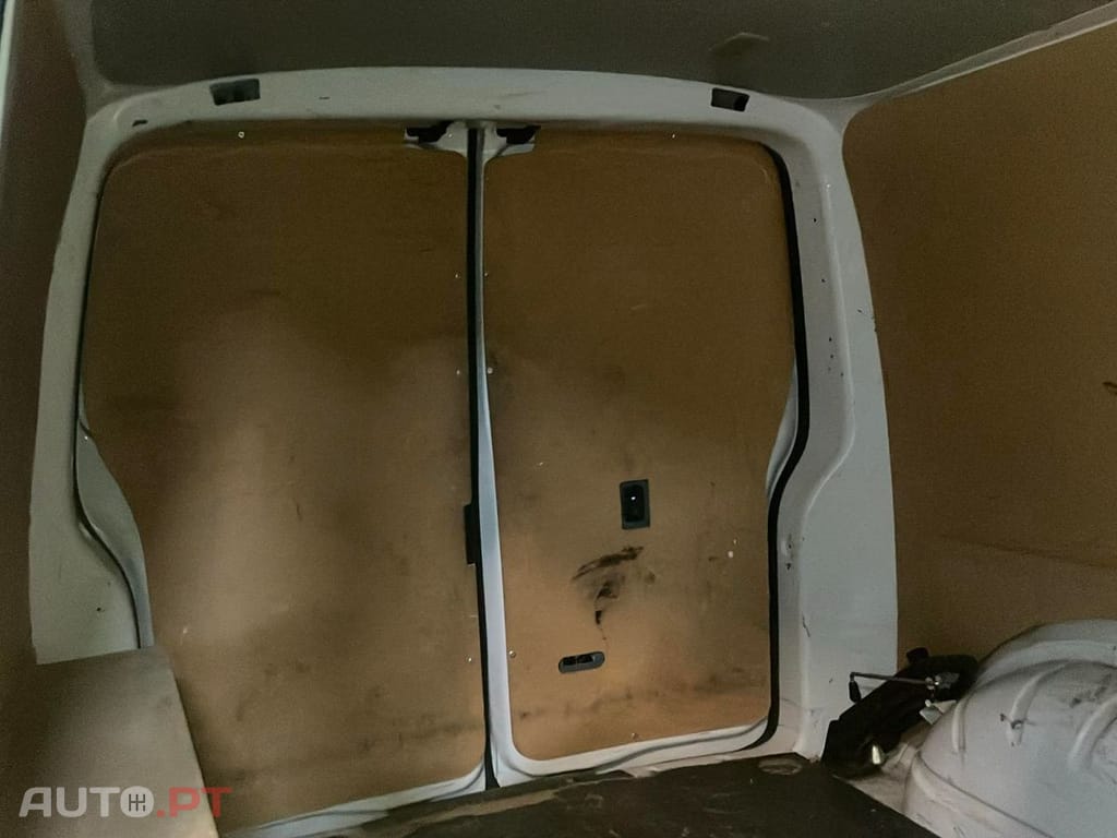 Volkswagen Transporter Furgão 2.0Tdi 110Cv