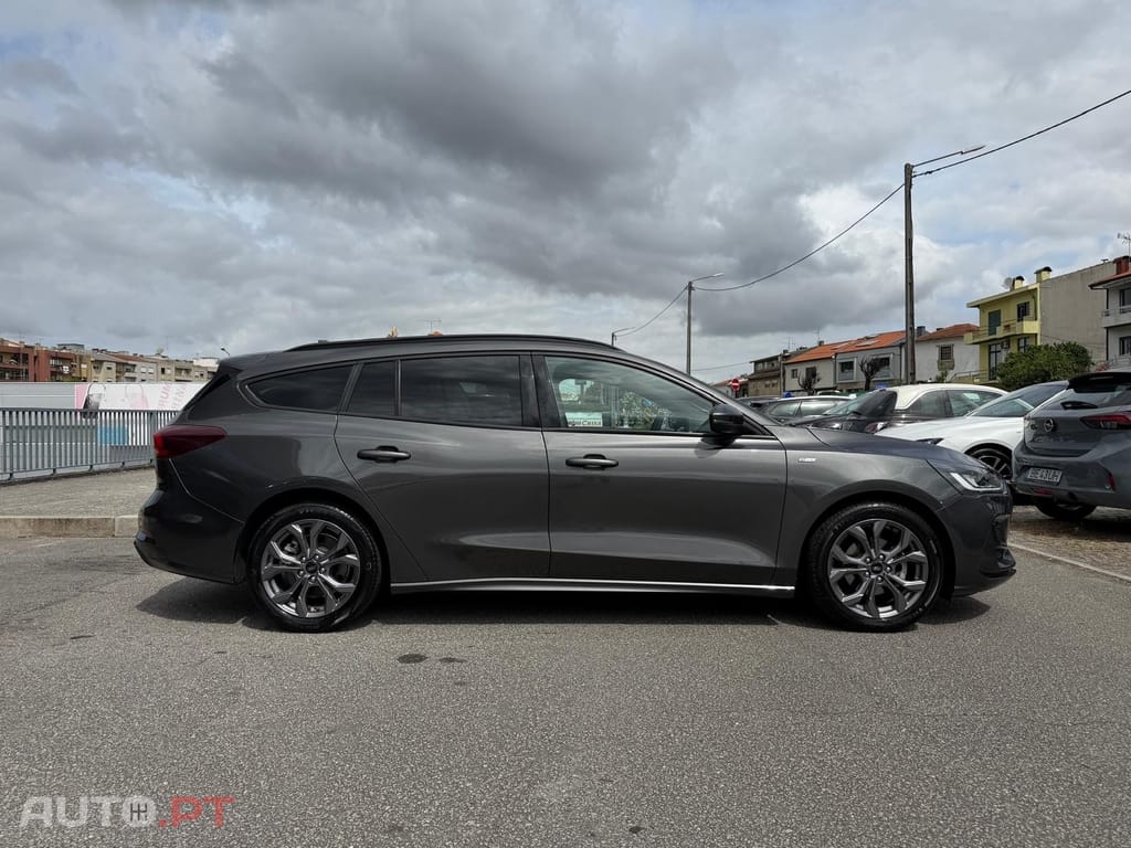 Ford Focus SW 1.0 EcoBoost MHEV ST-Line